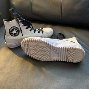 converse mountain hiker